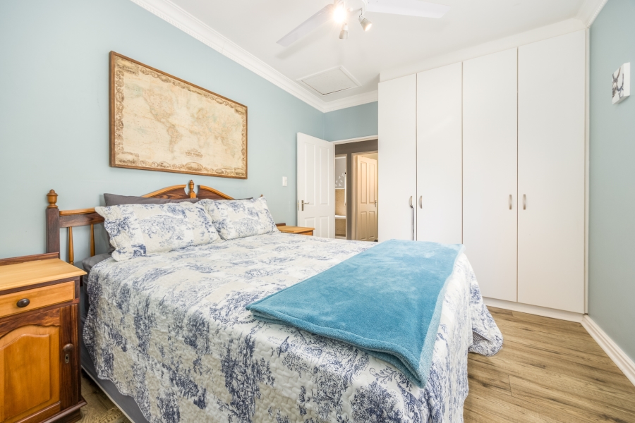 4 Bedroom Property for Sale in Van Riebeeckshof Western Cape